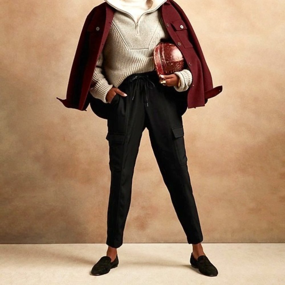 Banana Republic Black & Cream Joggers XS (NWT)